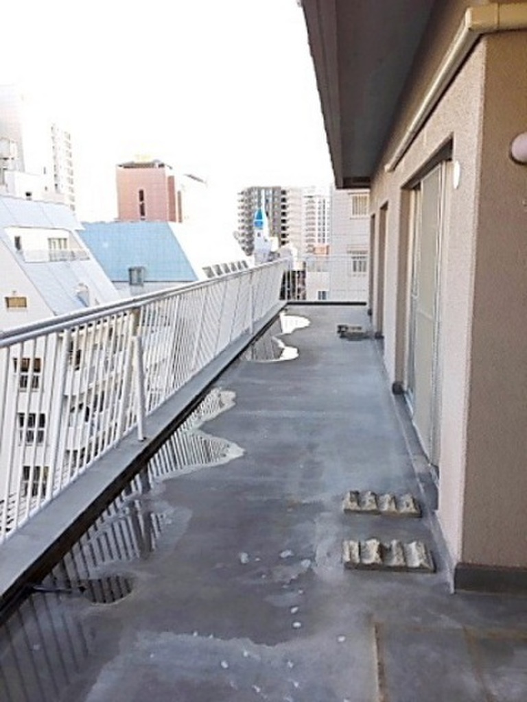 (12/22) バルコニー (12/22) バルコニー