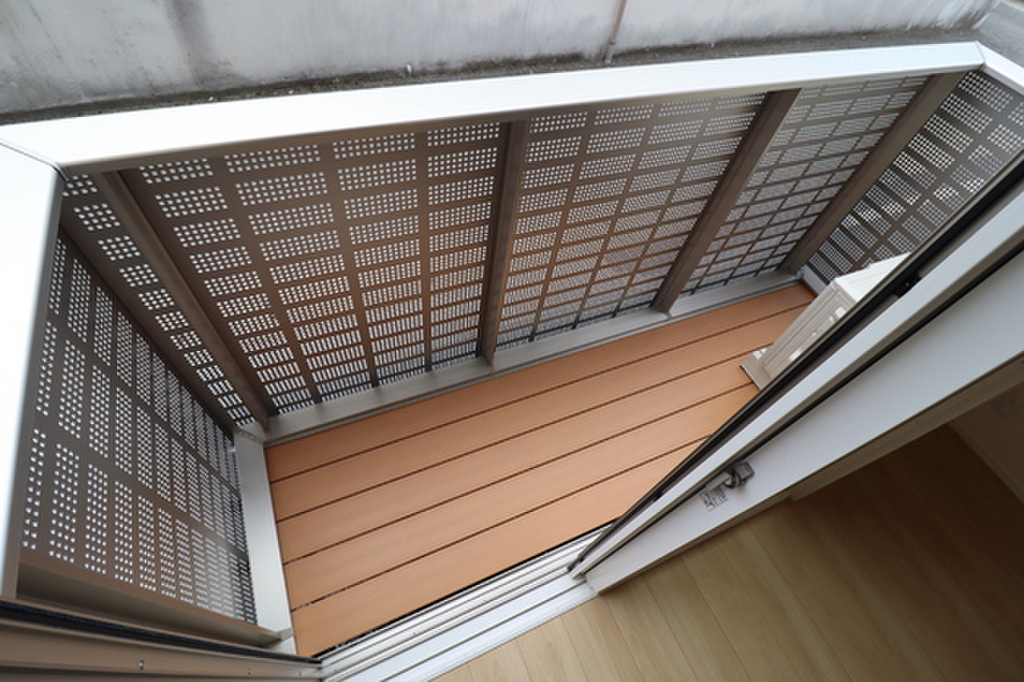 (11/24) バルコニー (11/24) バルコニー