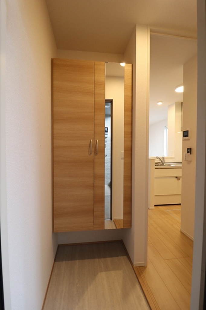 (10/24) 玄関 (10/24) 玄関