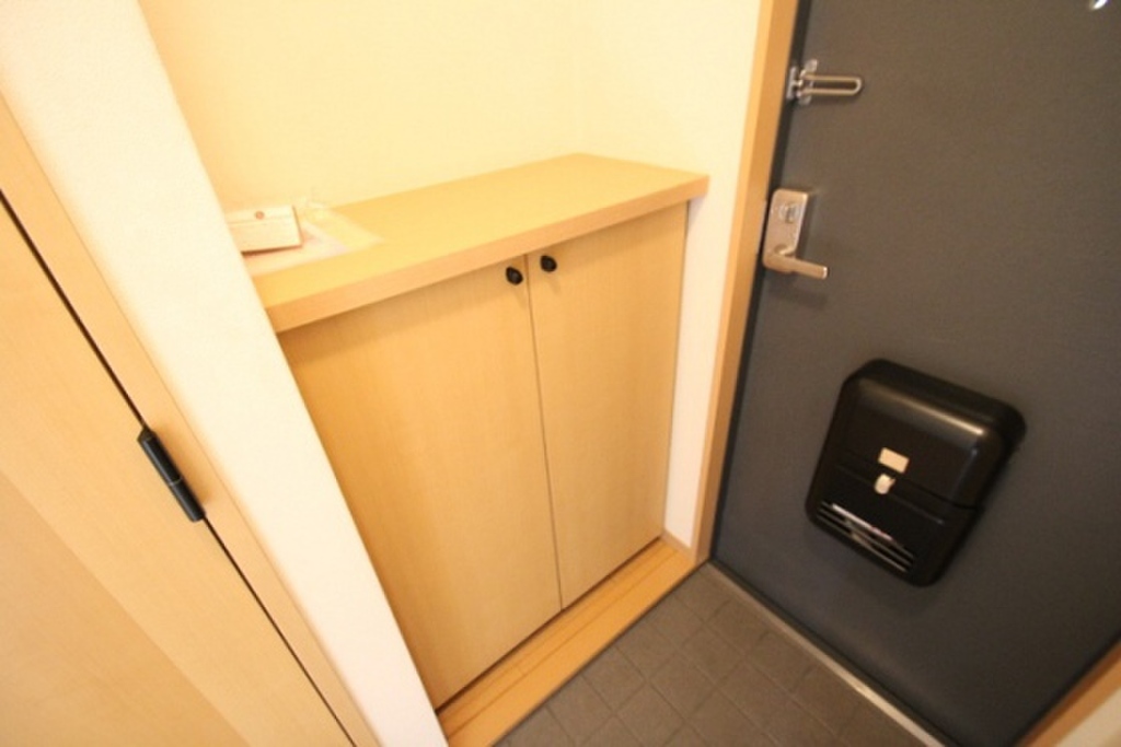 (11/21) 玄関 (11/21) 玄関