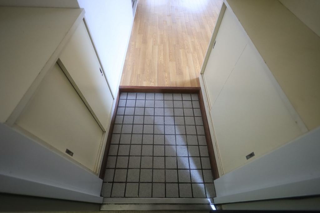 (8/22) 玄関 (8/22) 玄関