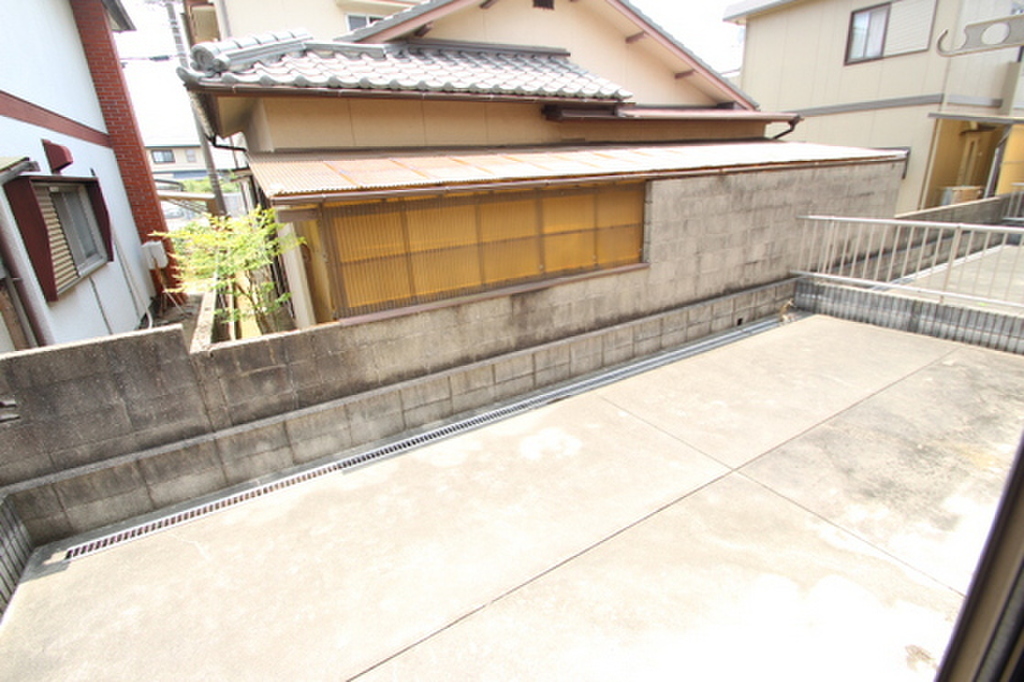 (13/21) 庭 (13/21) 庭