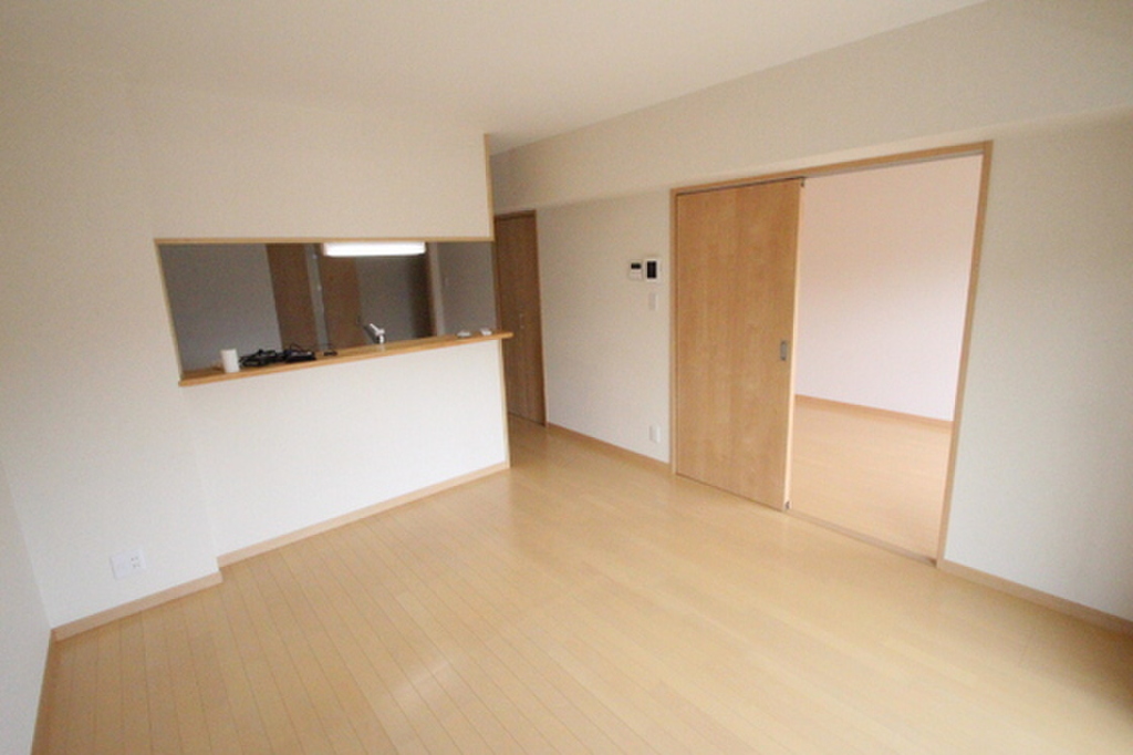 (2/18) 居室・リビング (2/18) 居室・リビング