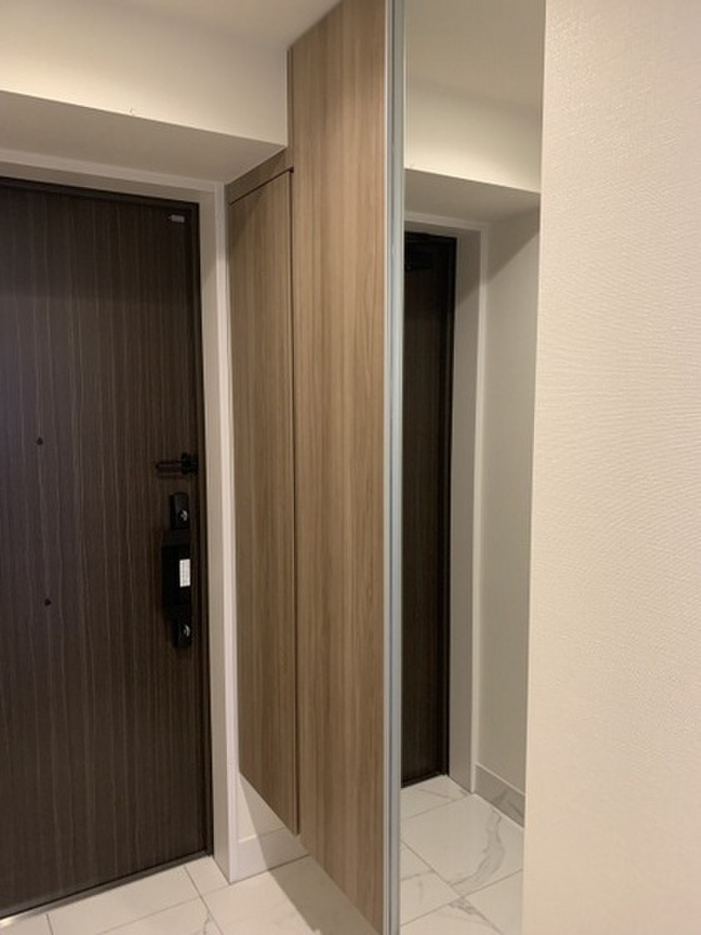 (12/22) 玄関 (12/22) 玄関