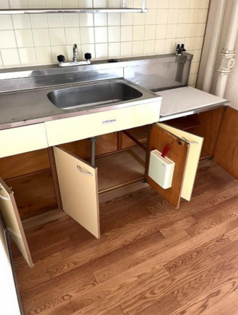 (16/23) キッチン