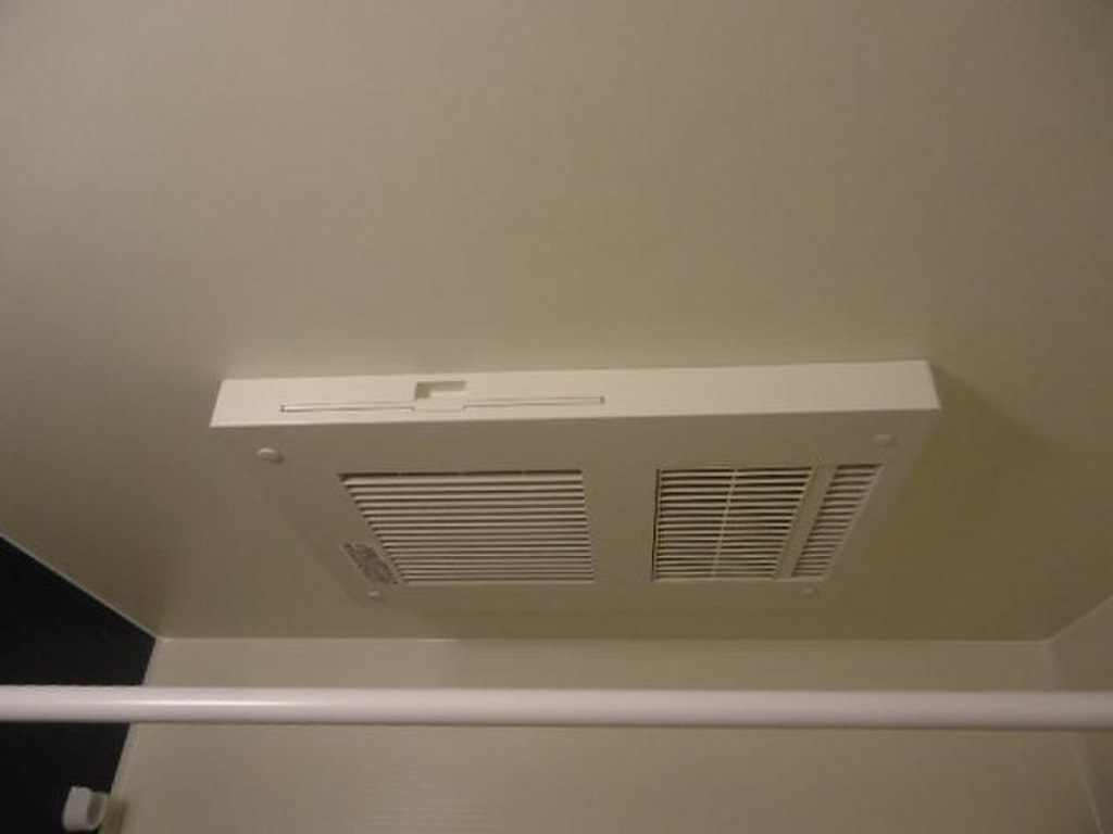 (16/23) バス (16/23) バス