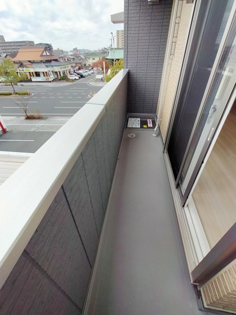 (8/27) バルコニー (8/27) バルコニー