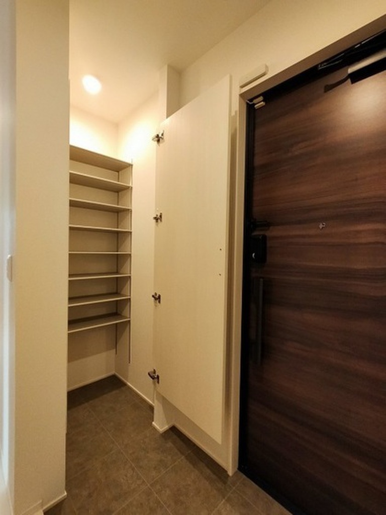 (9/27) 玄関 (9/27) 玄関