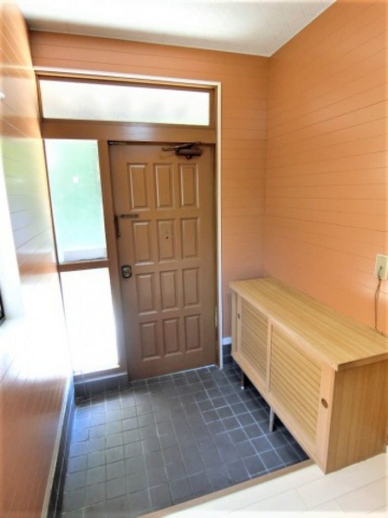 (12/19) 玄関 (12/19) 玄関