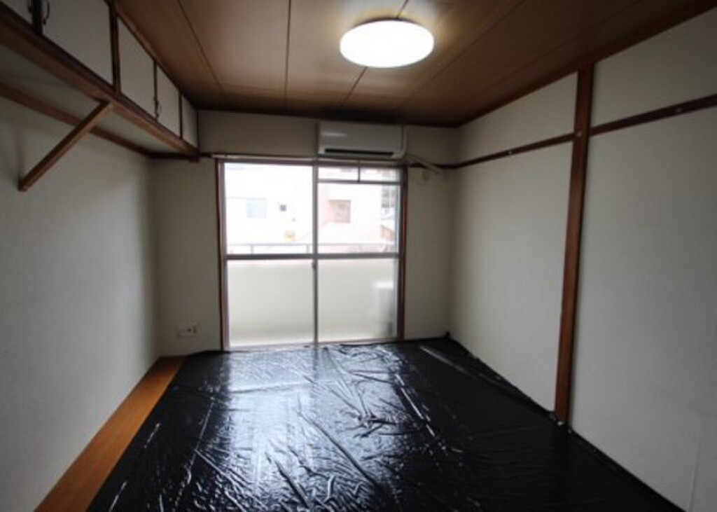 (2/18) 居室・リビング (2/18) 居室・リビング