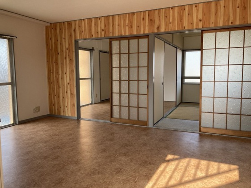 (2/19) 居室・リビング (2/19) 居室・リビング