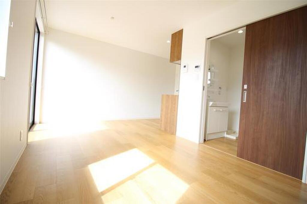 (2/15) 居室・リビング (2/15) 居室・リビング