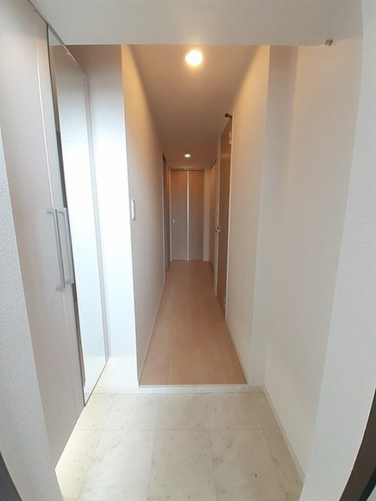 (9/20) 玄関 (9/20) 玄関