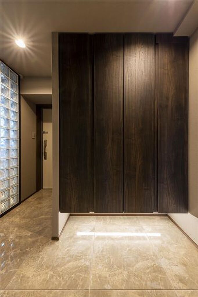 (9/19) 玄関 (9/19) 玄関