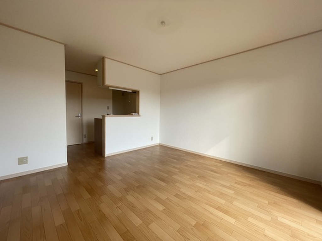 (2/18) 居室・リビング (2/18) 居室・リビング