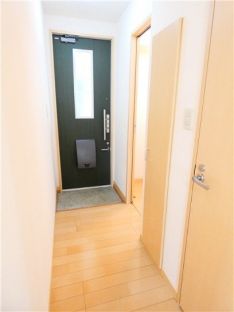 (7/18) 玄関 (7/18) 玄関