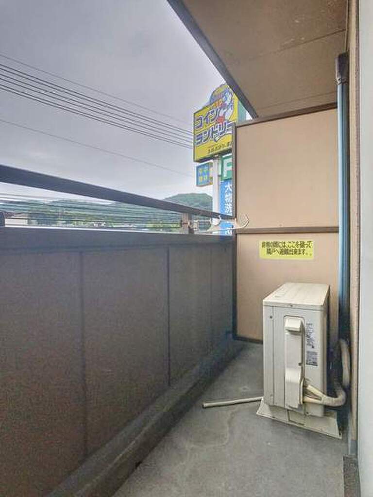 (13/25) バルコニー (13/25) バルコニー