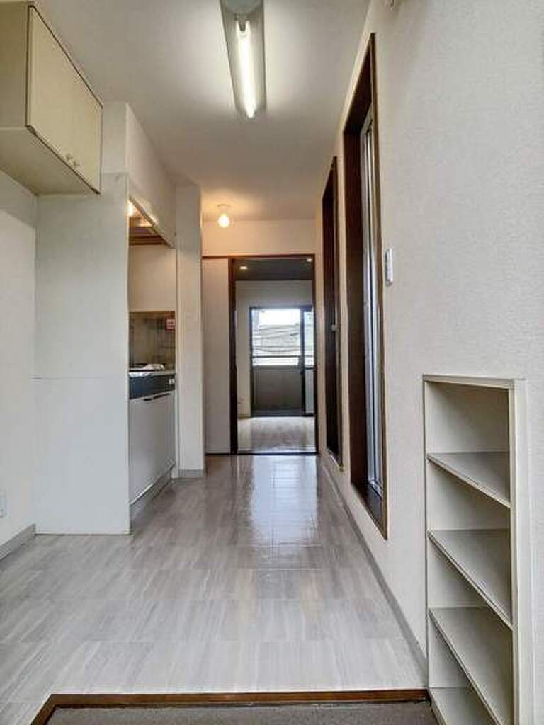 (8/25) 玄関 (8/25) 玄関