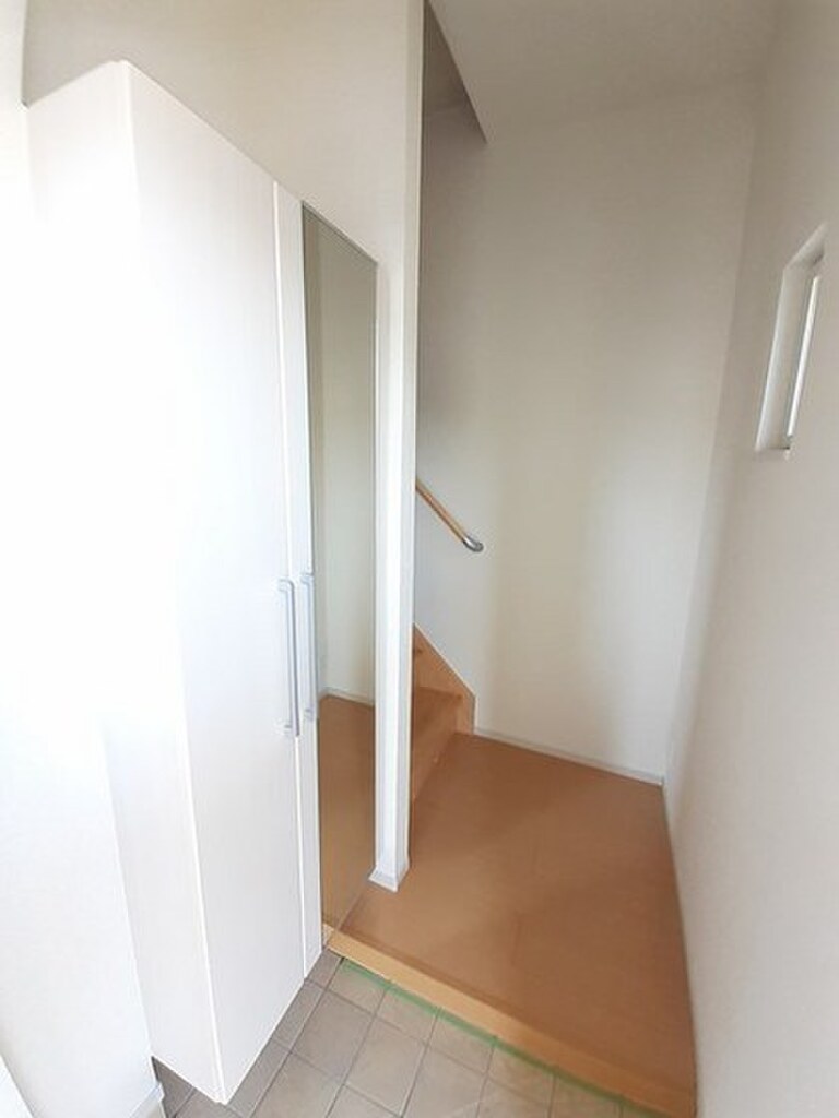 (10/20) 玄関 (10/20) 玄関