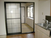 栄和ハイツ B棟