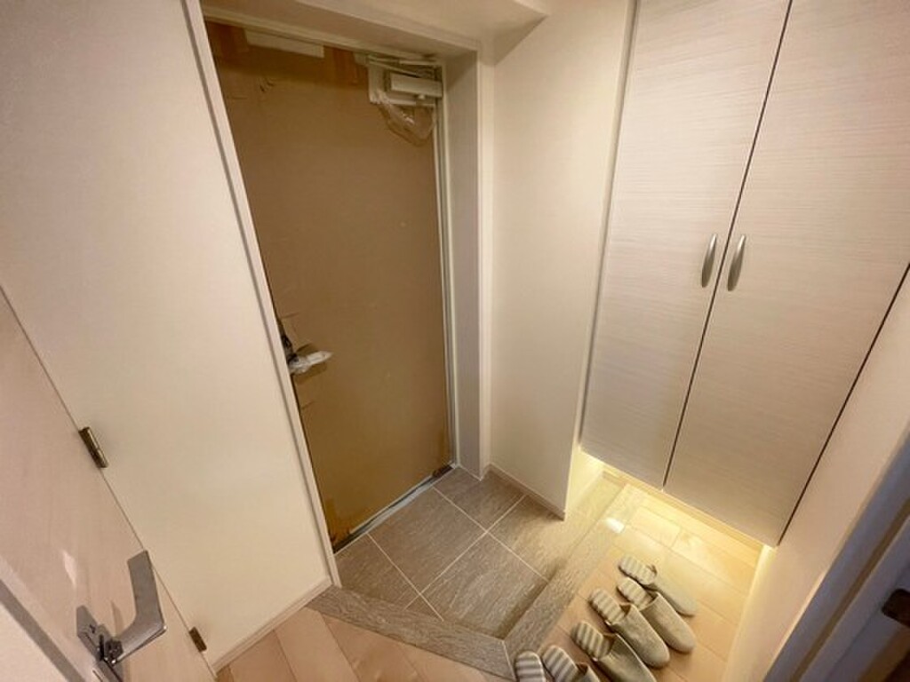 (10/24) 玄関 (10/24) 玄関