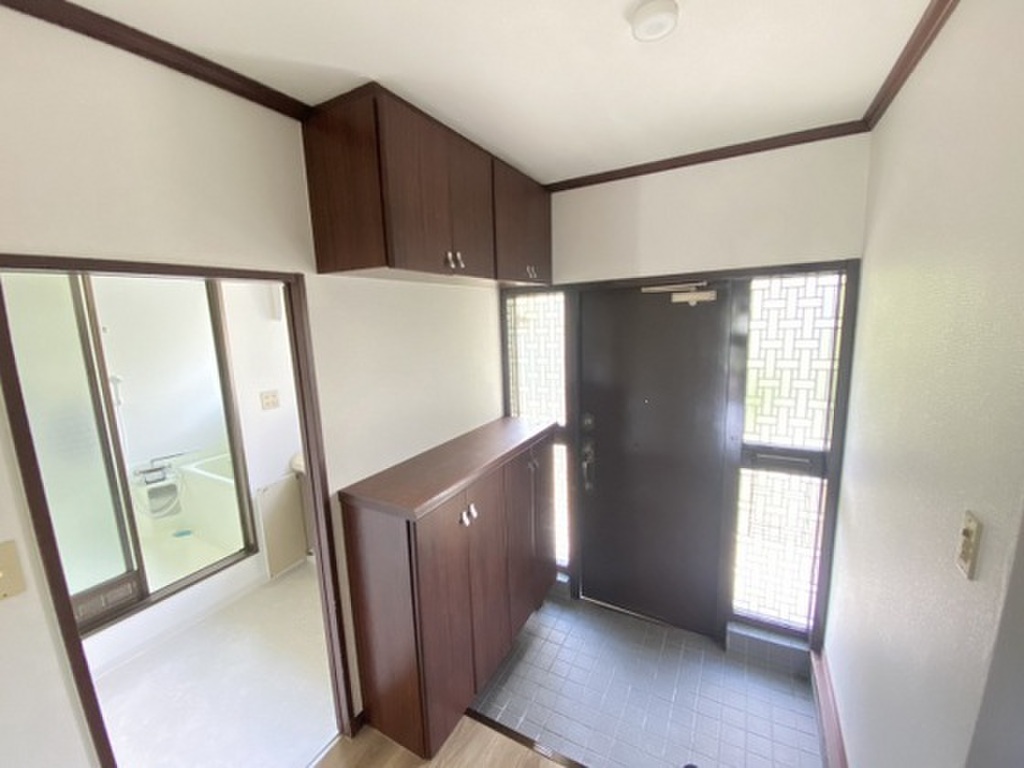 (10/19) 玄関 (10/19) 玄関