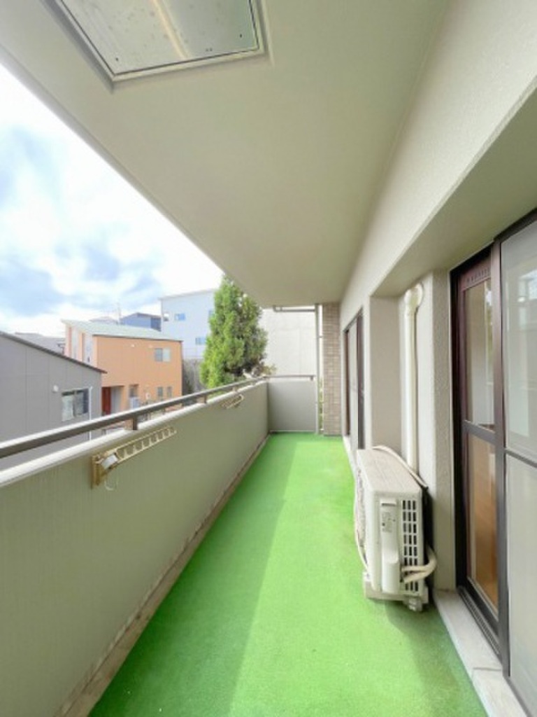 (9/22) バルコニー (9/22) バルコニー