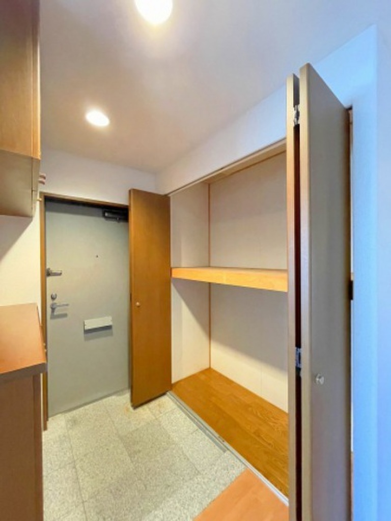 (10/22) 玄関 (10/22) 玄関