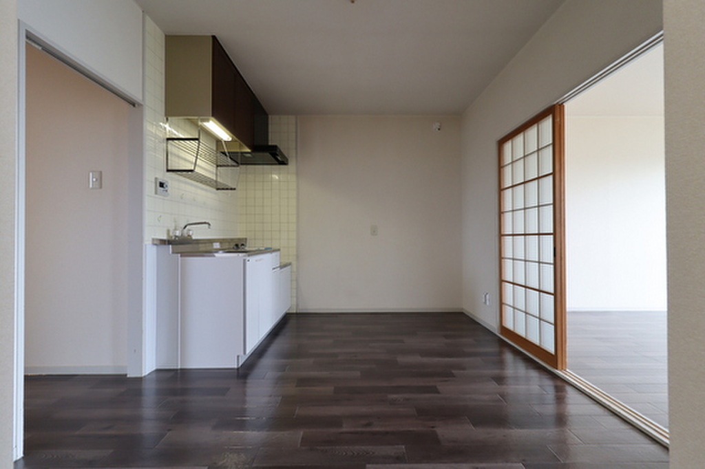 (2/28) 居室・リビング (2/28) 居室・リビング