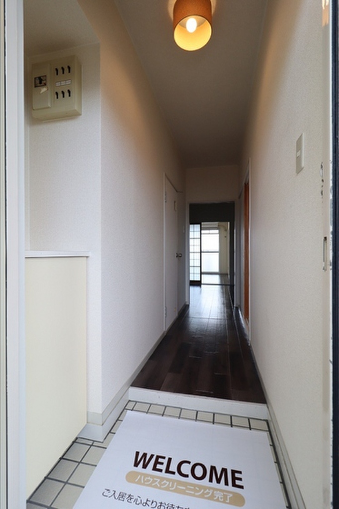 (9/28) 玄関 (9/28) 玄関