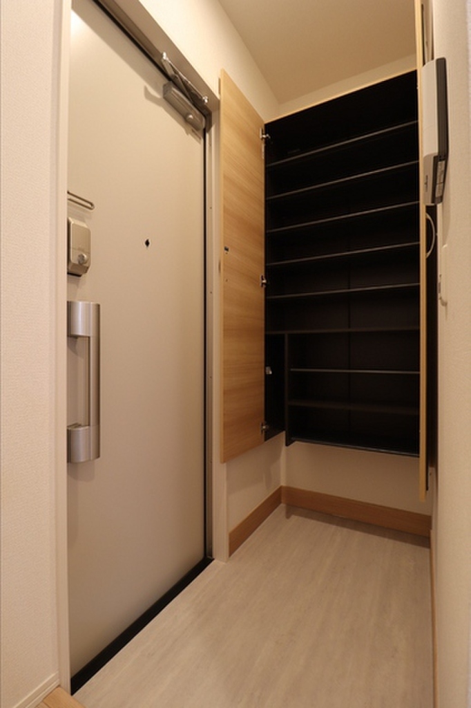 (9/26) 玄関 (9/26) 玄関