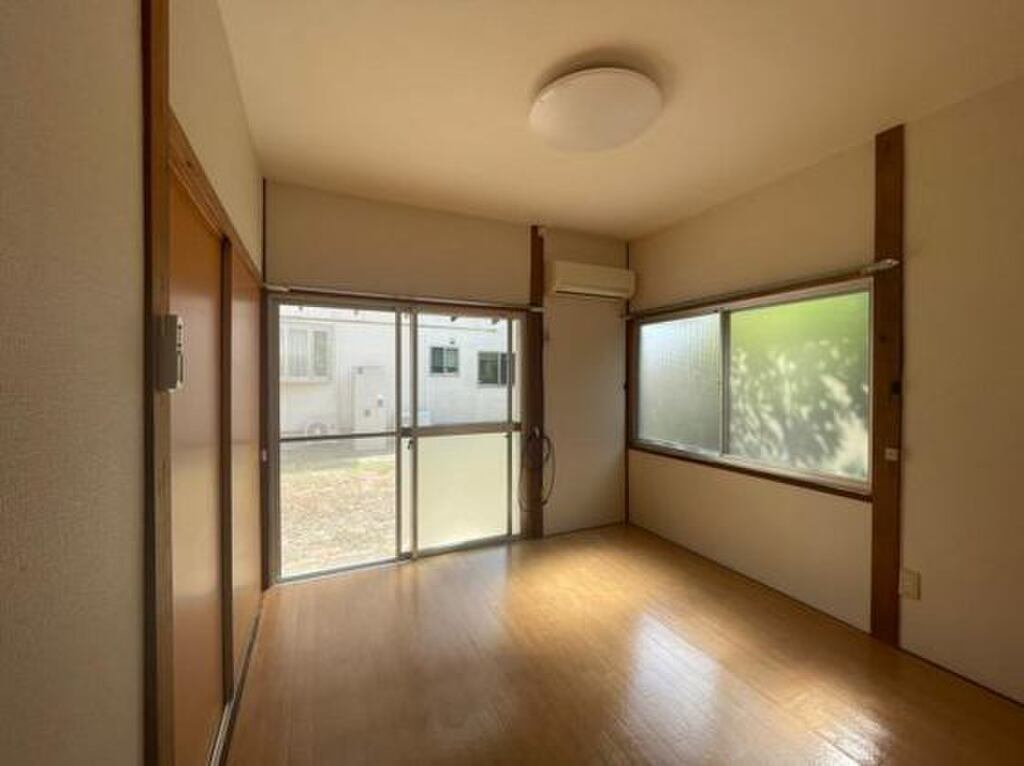 (2/21) 居室・リビング (2/21) 居室・リビング