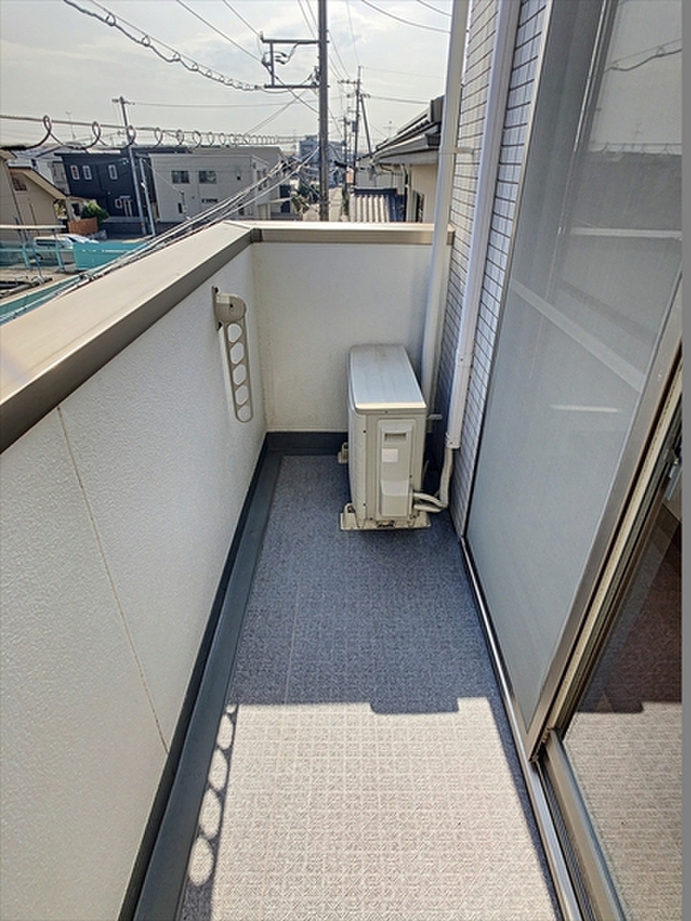 (13/24) バルコニー