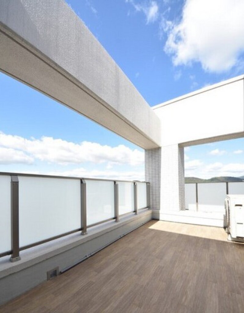 (8/22) バルコニー (8/22) バルコニー