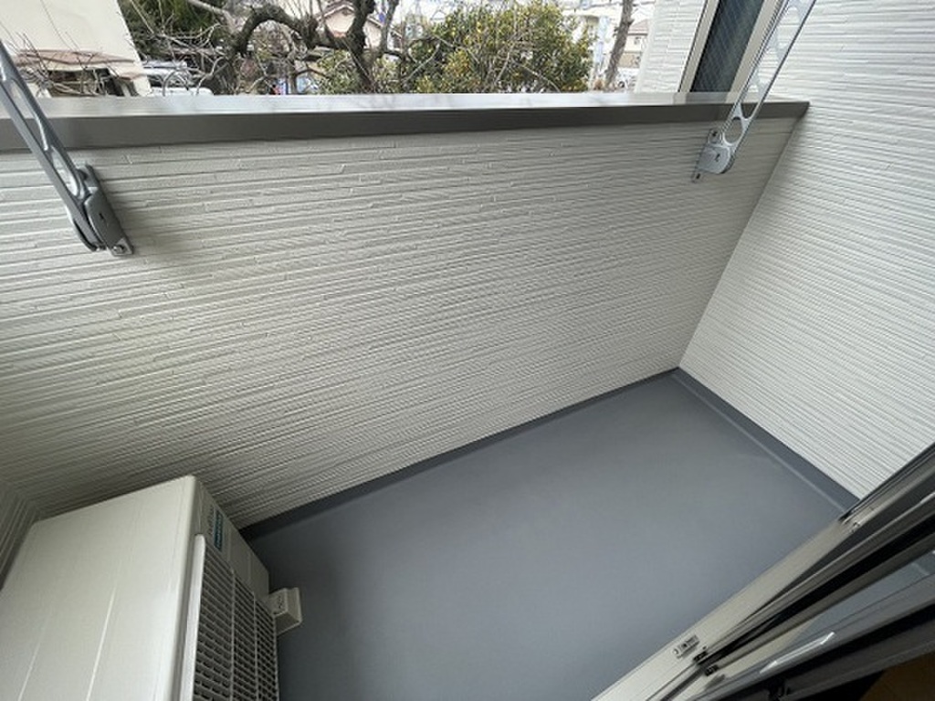 (8/27) バルコニー (8/27) バルコニー