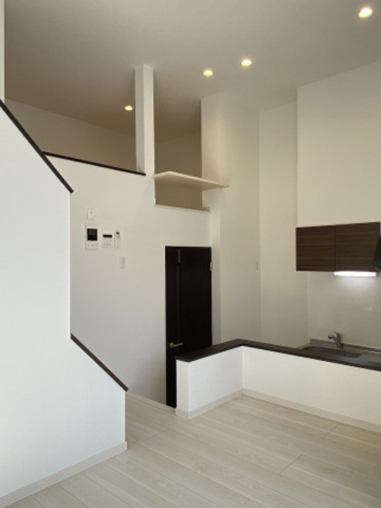 (2/28) 居室・リビング (2/28) 居室・リビング