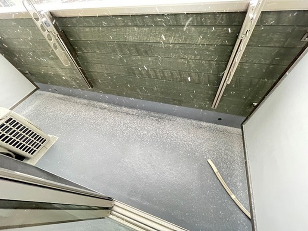 (8/23) バルコニー