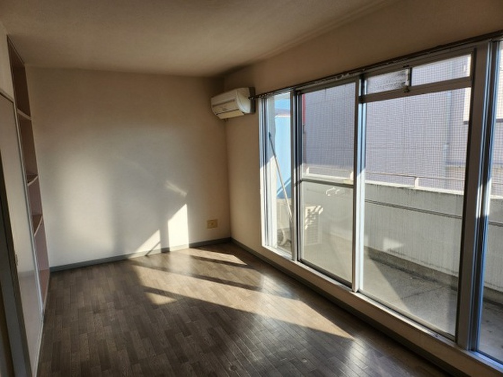 (2/16) 居室・リビング