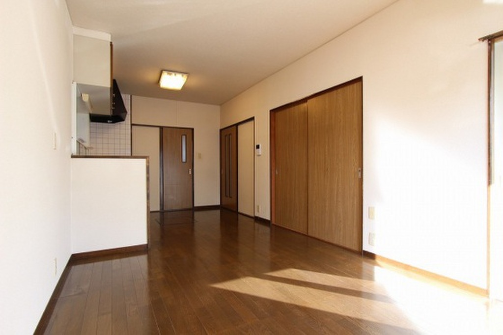 (2/20) 居室・リビング (2/20) 居室・リビング