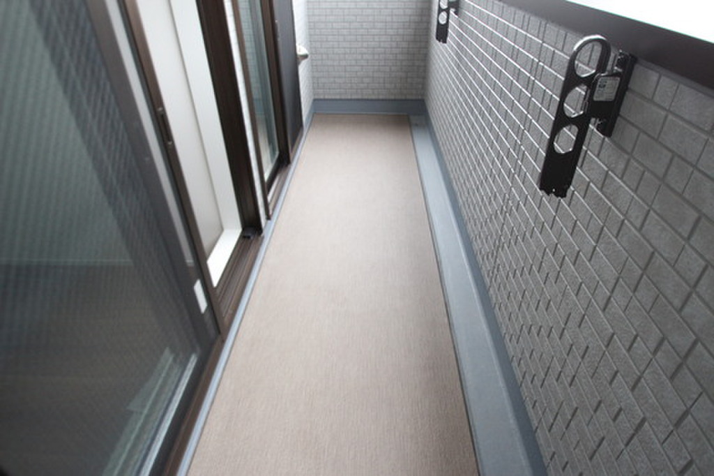 (13/20) バルコニー (13/20) バルコニー