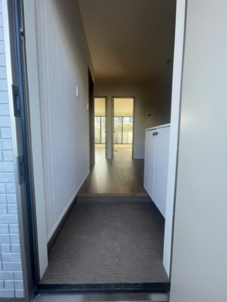 (7/20) 玄関 (7/20) 玄関