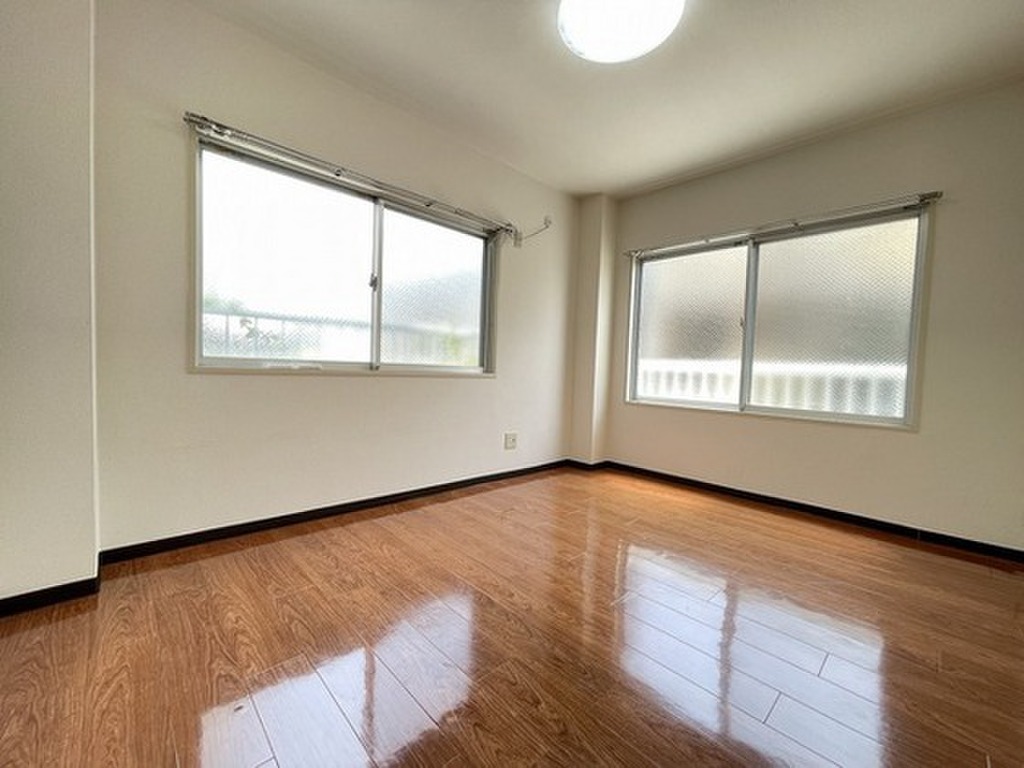 (2/15) 居室・リビング (2/15) 居室・リビング