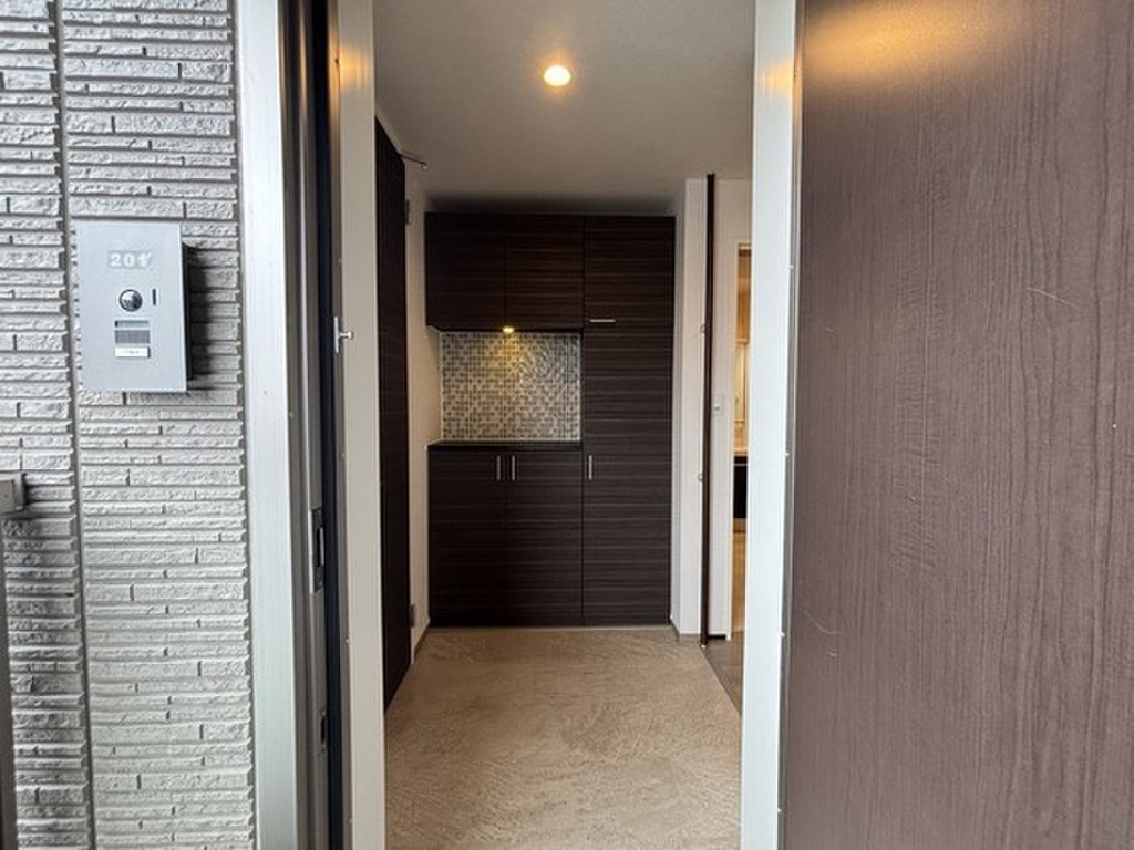 (11/25) 玄関 (11/25) 玄関