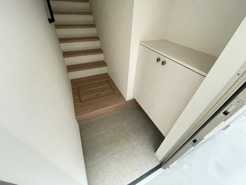 (7/22) 玄関 (7/22) 玄関