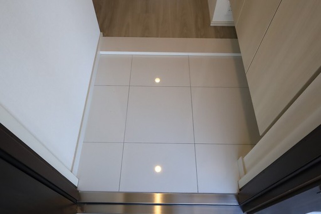 (13/25) 玄関 (13/25) 玄関