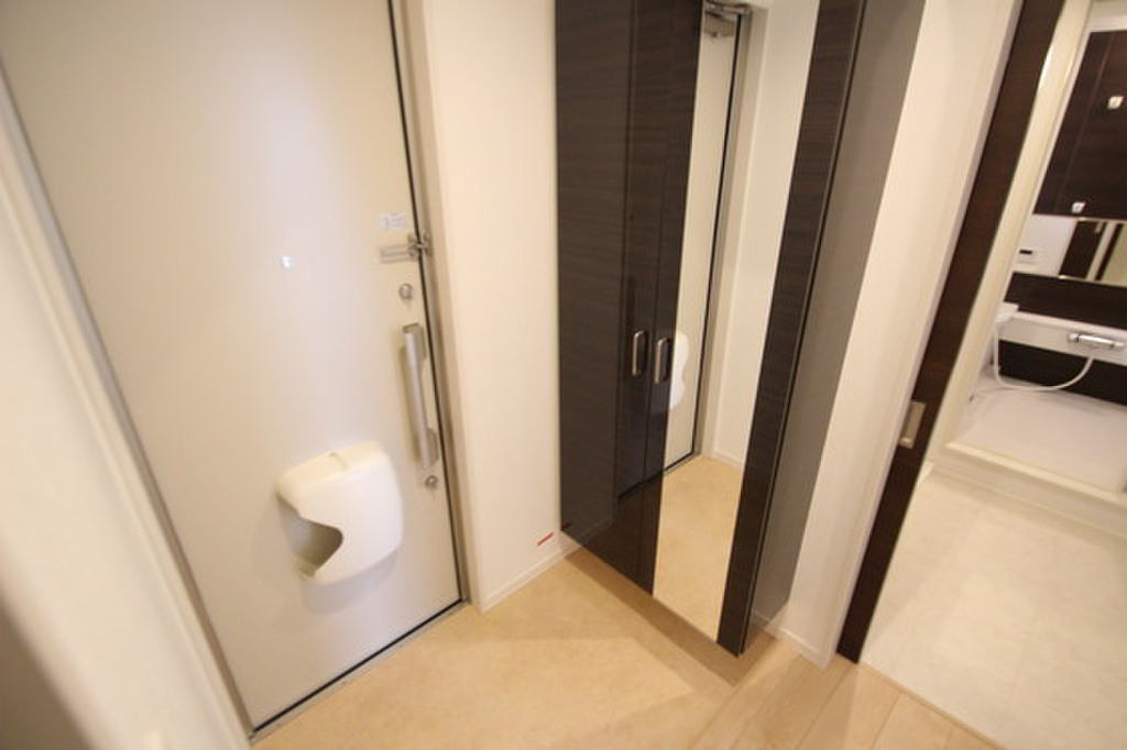 (6/23) 玄関 (6/23) 玄関