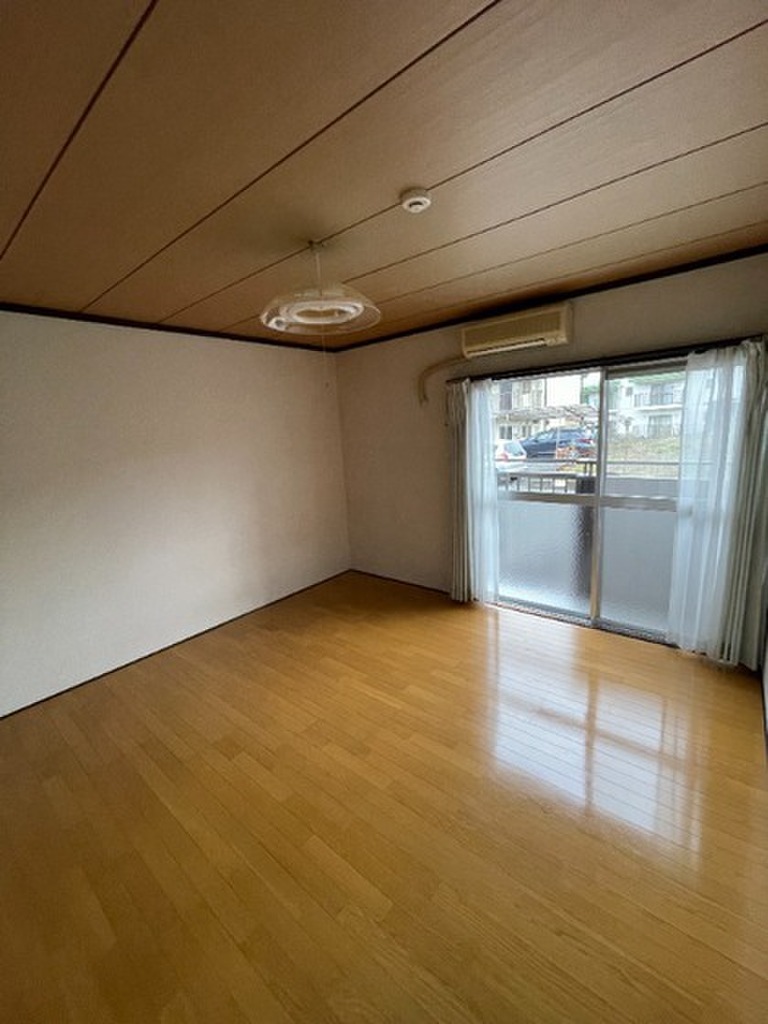 (2/13) 居室・リビング (2/13) 居室・リビング