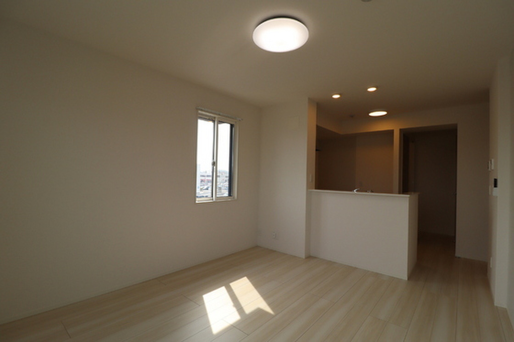 (16/17) 居室・リビング (16/17) 居室・リビング