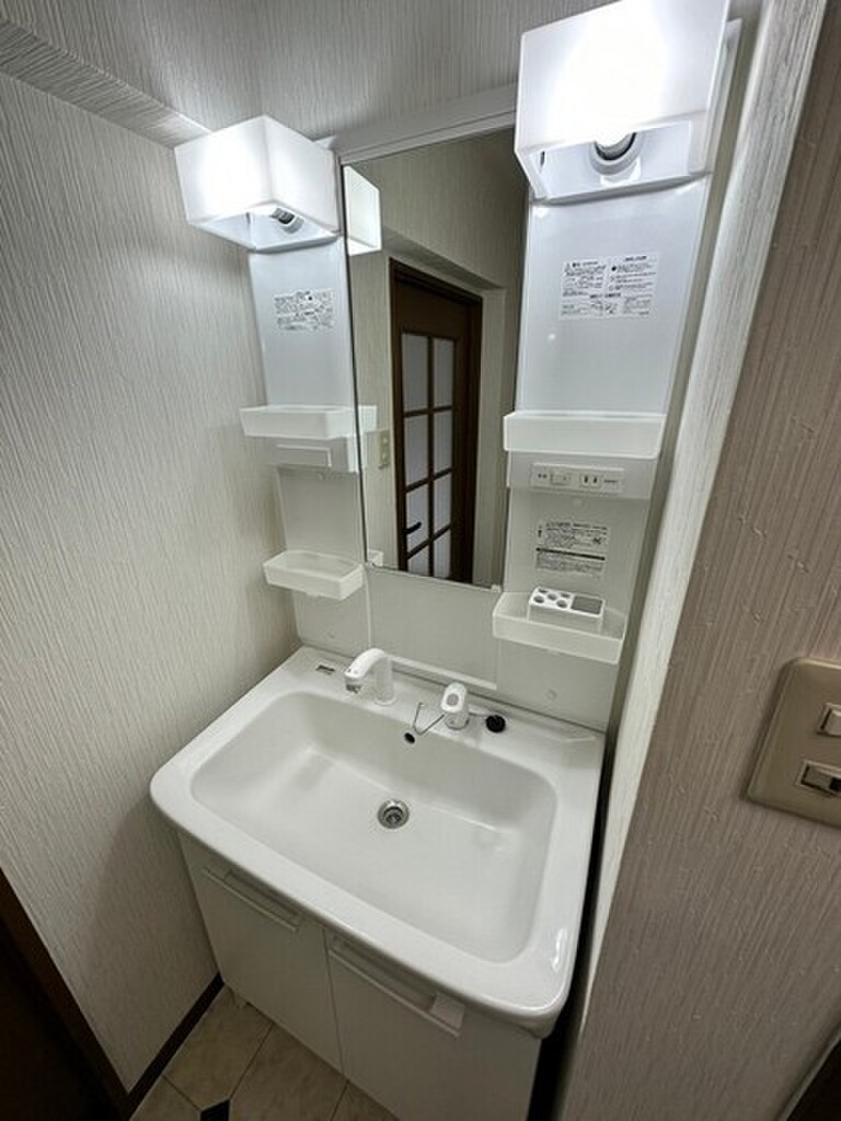 (6/17) 洗面所 (6/17) 洗面所