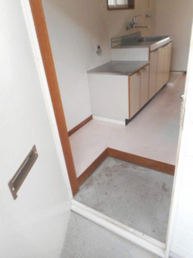 (6/17) 玄関 (6/17) 玄関